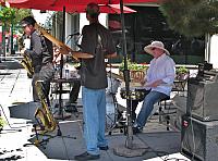 201109 117