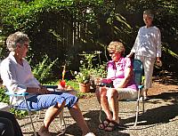 201208 03
