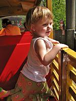 201304 048